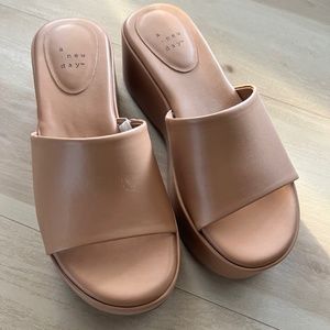 Tan platforms NEW!!!